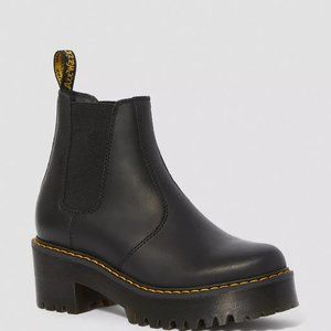 Dr. Martens Rometty Chelsea Boot, 7 (fits like 8)